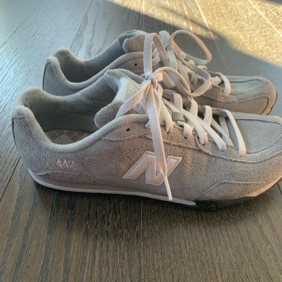 new balance 442 grey suede